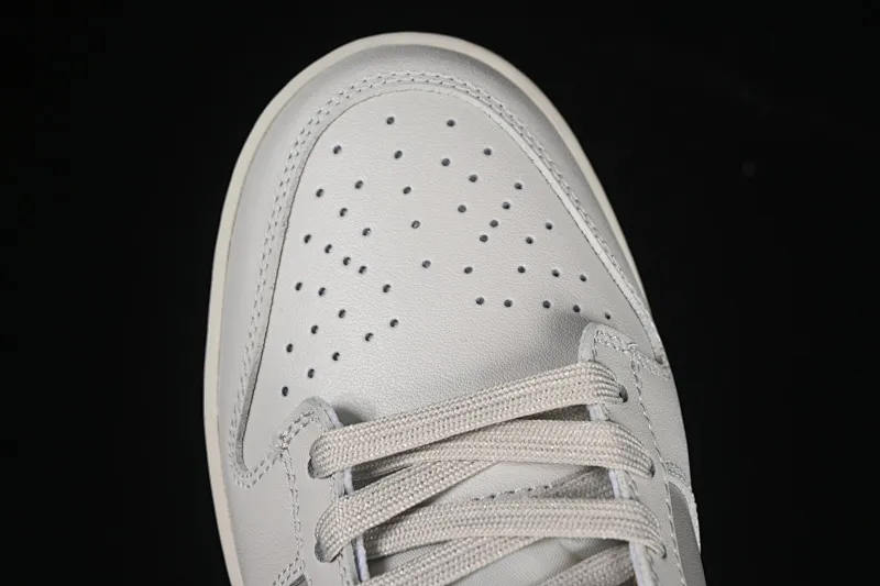 All categories Nk SB Dunk series Nk SB Dunk Low low-top sneakers Nk SB Dunk Low light gray SB low-top casual sneakers IB4503-072